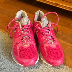 Running shoes